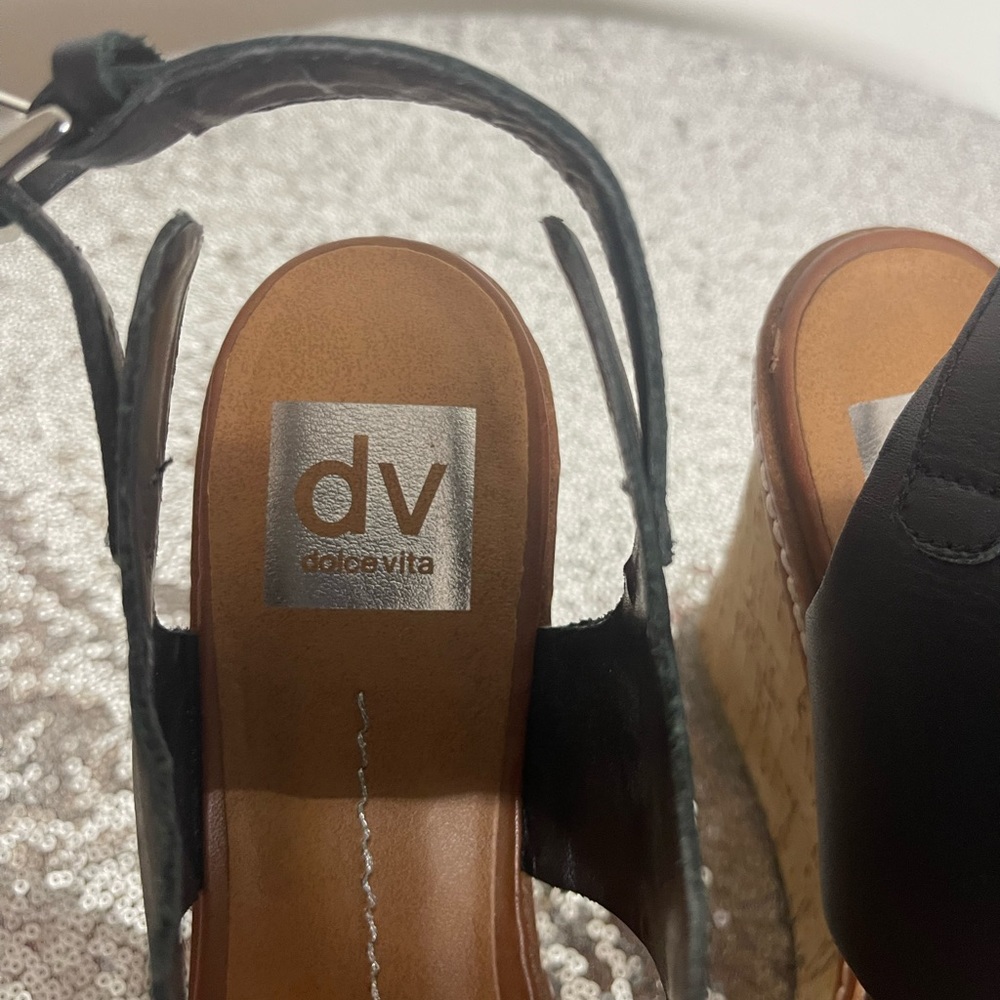 Shoes - Picture 3 of 7